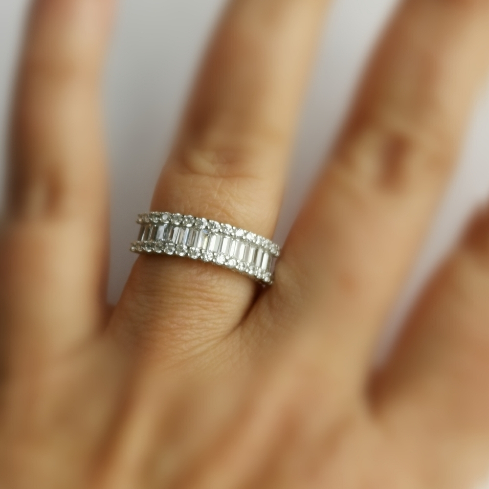 White Sapphire half eternity band ring in Sterling Silver size 8 - Picture 3 of 8